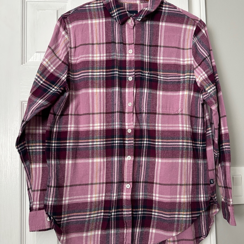 GAP Women's Pink and Purple Plaid Button-Down Shirt
